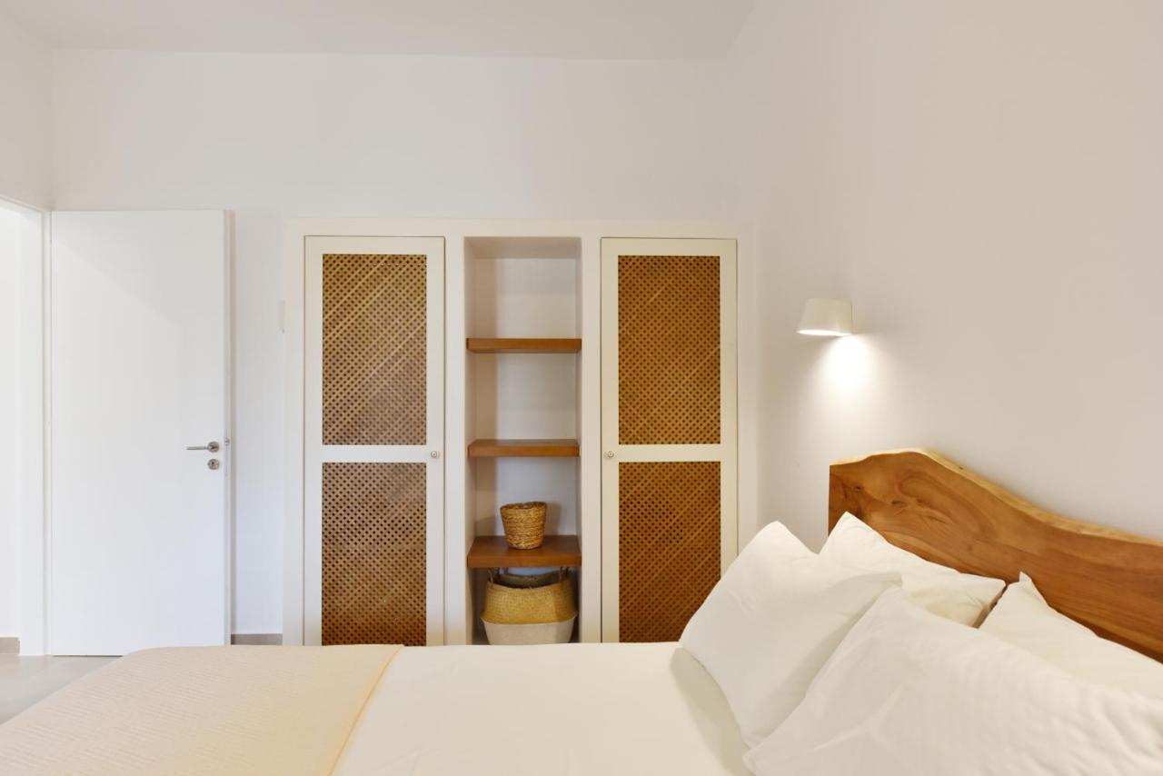 Giourgas Studios & Apartments Provatas Eksteriør bilde