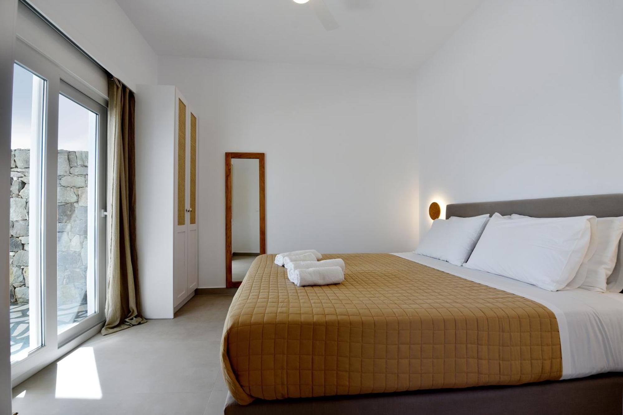 Giourgas Studios & Apartments Provatas Eksteriør bilde